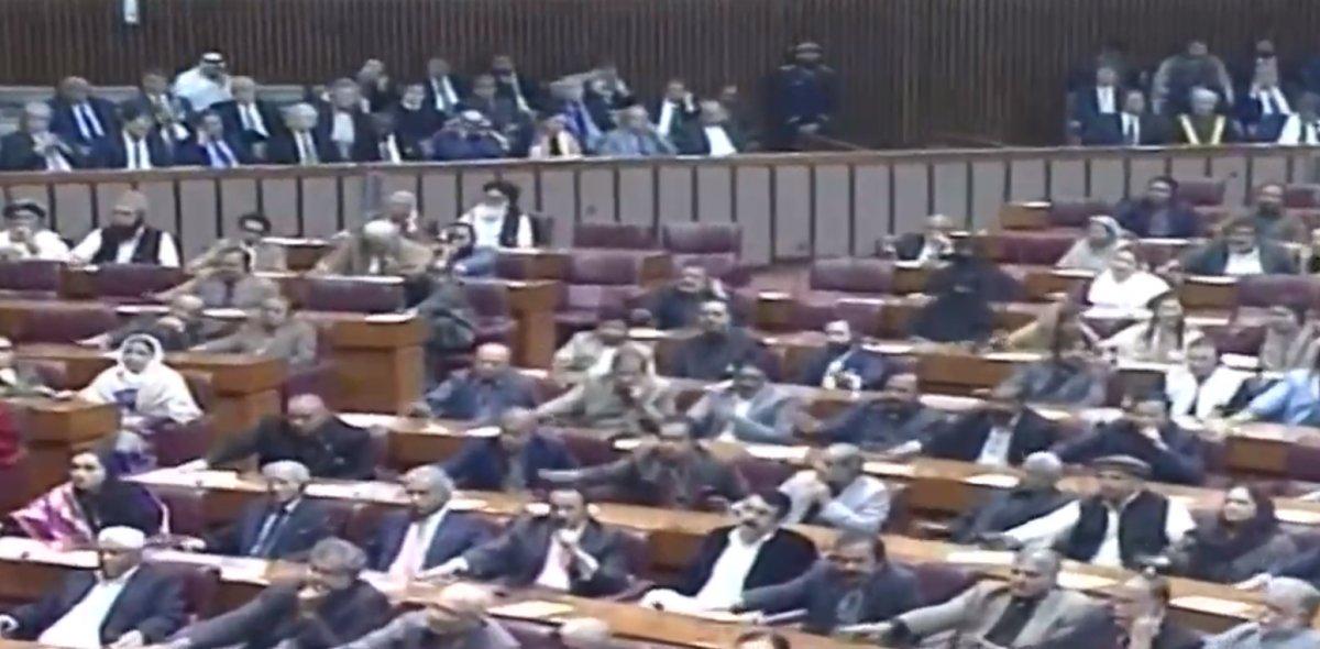 Erdoğan'ın Pakistan Meclisi'nde alkışlanan sözleri