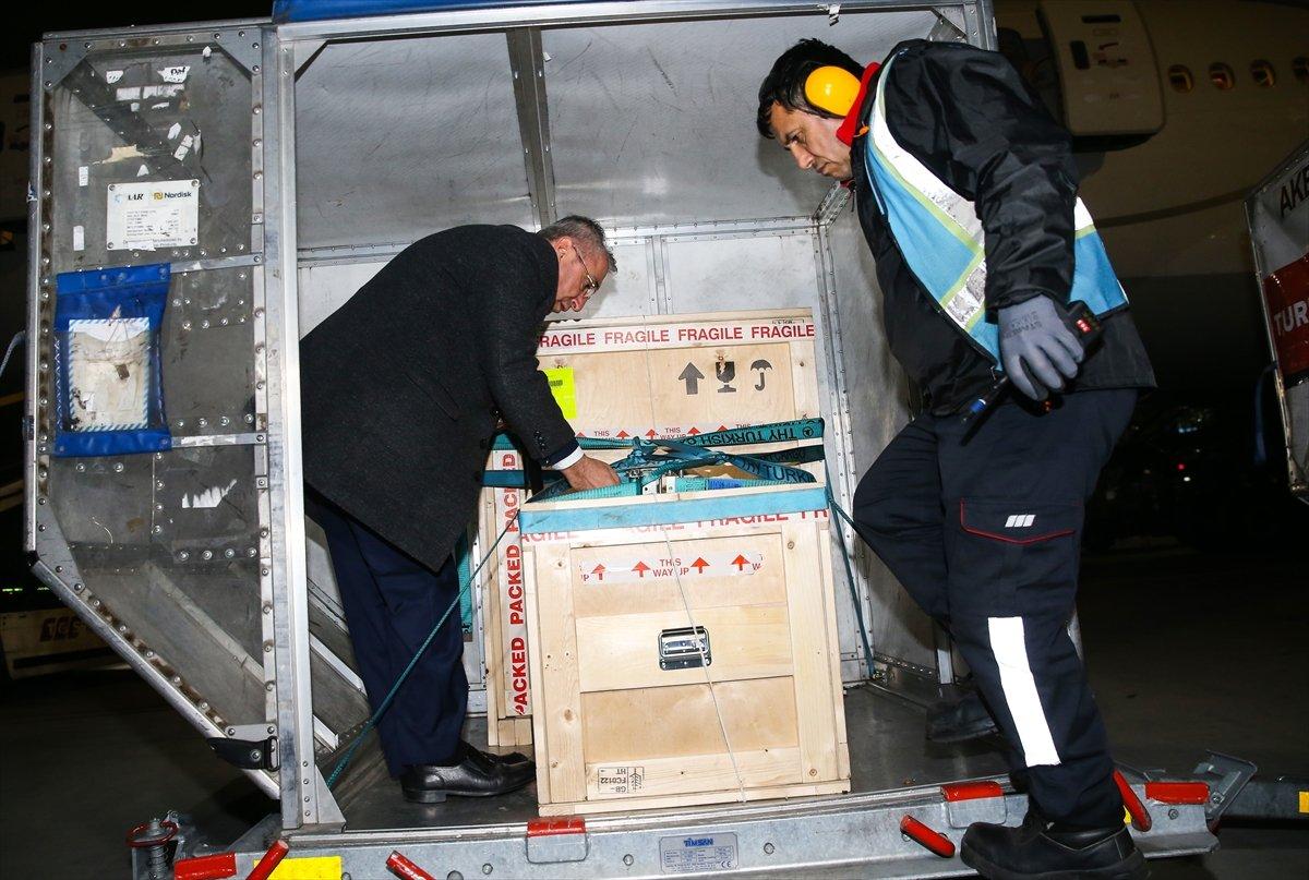 Yurt dışına kaçırılan iki kültür varlığı teslim alındı