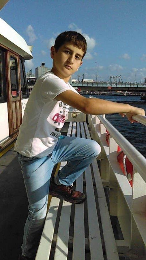 Okulan giden 11 yaşındaki çocuğu servis minibüsü ezdi