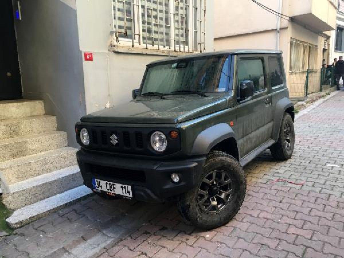 Profesörün Adanalı eşi hırsızı etkisiz hale getirdi