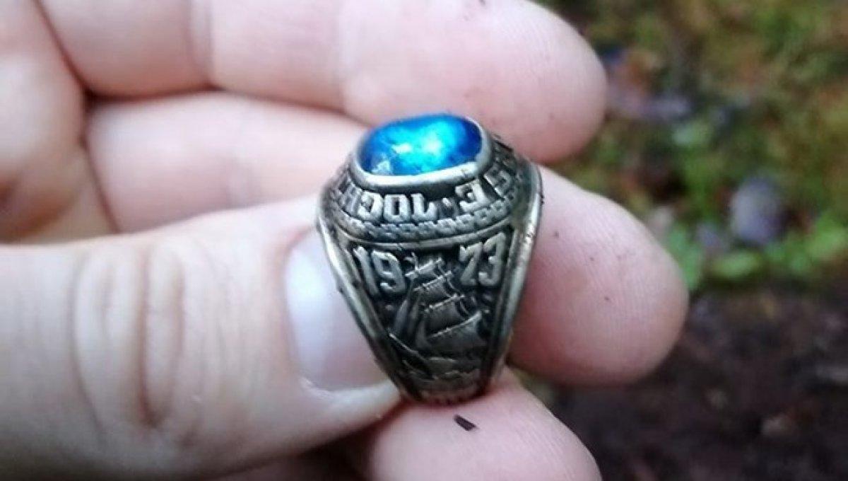 ABD'de kaybolan yüzük, Finlandiya'da ormanda bulundu