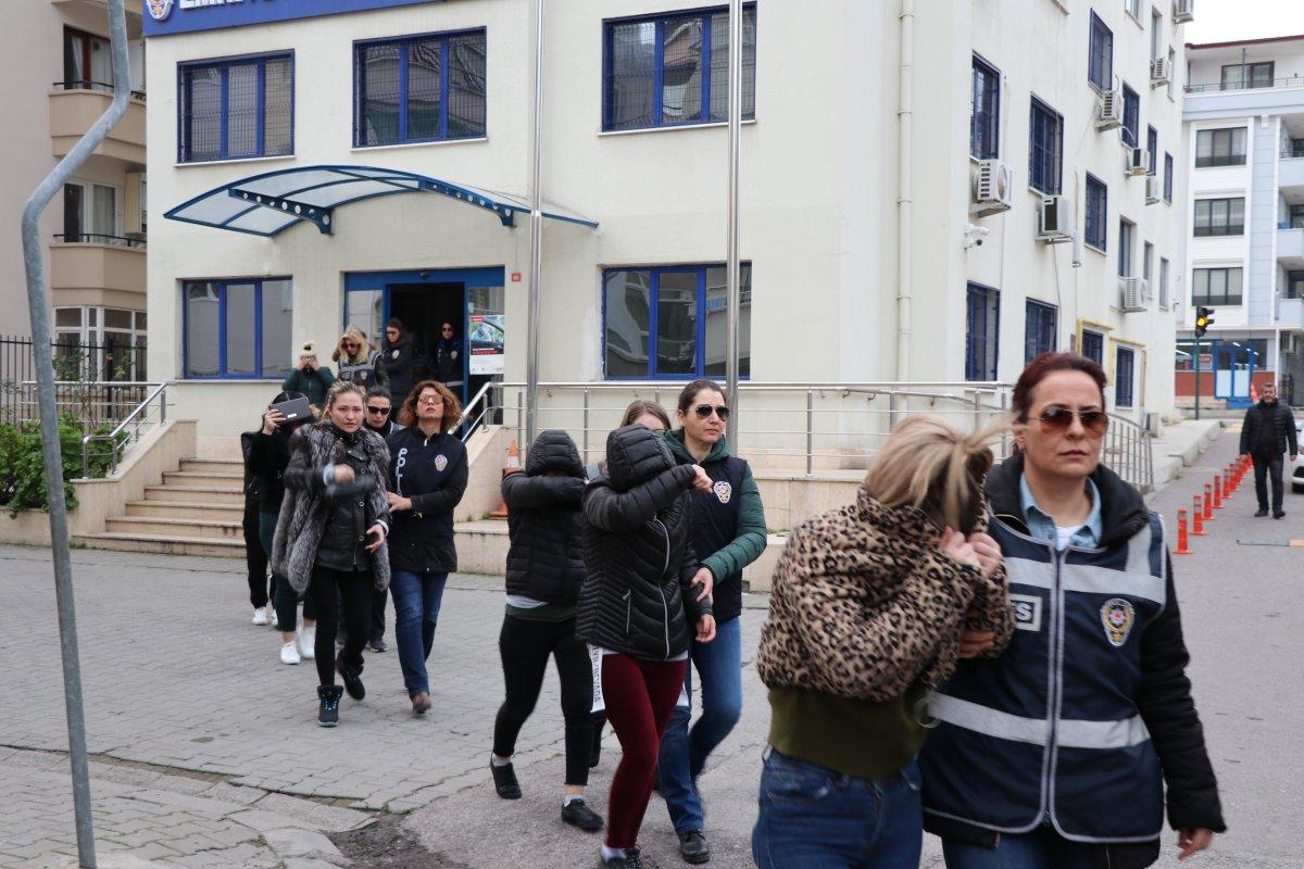 Yalova'da fuhuş operasyonu: 50 şüpheli gözaltına alındı