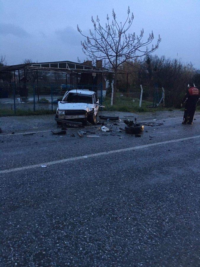 Aydın'da alkollü sürücü karşı şeride geçti: 4 yaralı