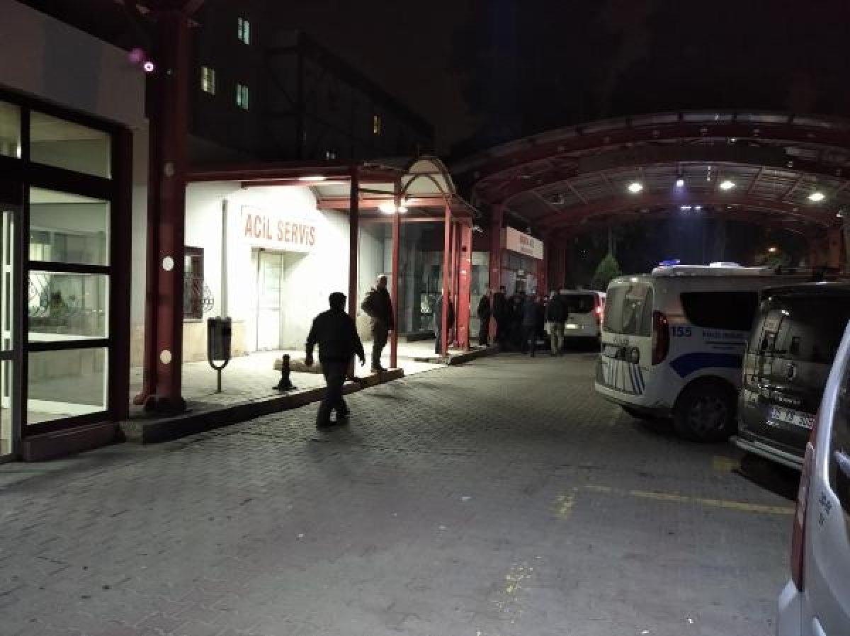 İzmir'de 16 yaşındaki genç tartıştığı kişiyi bıçakladı