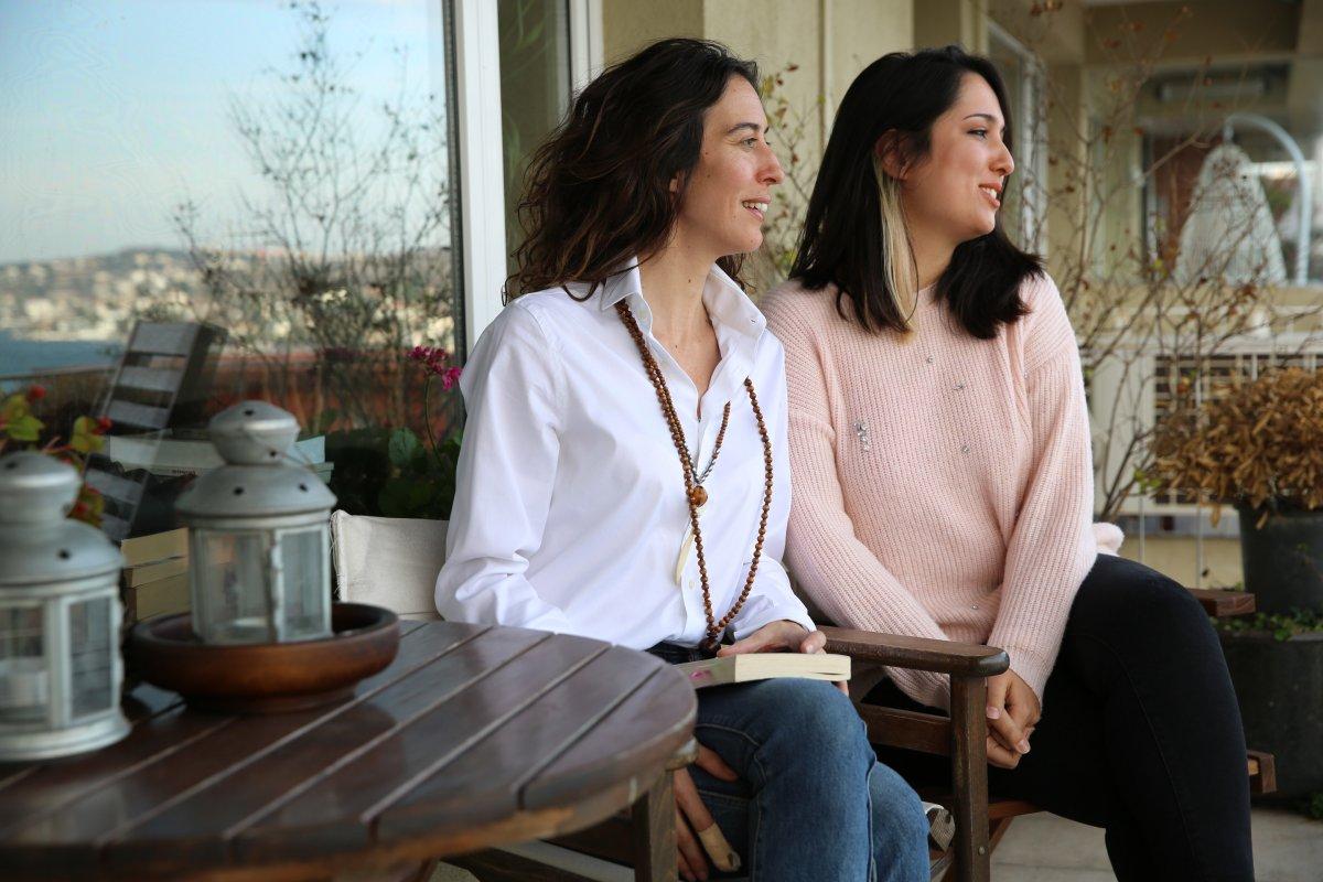 İlksen Utlu ile Üzüntü ile Neşe Gezerler Hep El Ele’yi konuştuk