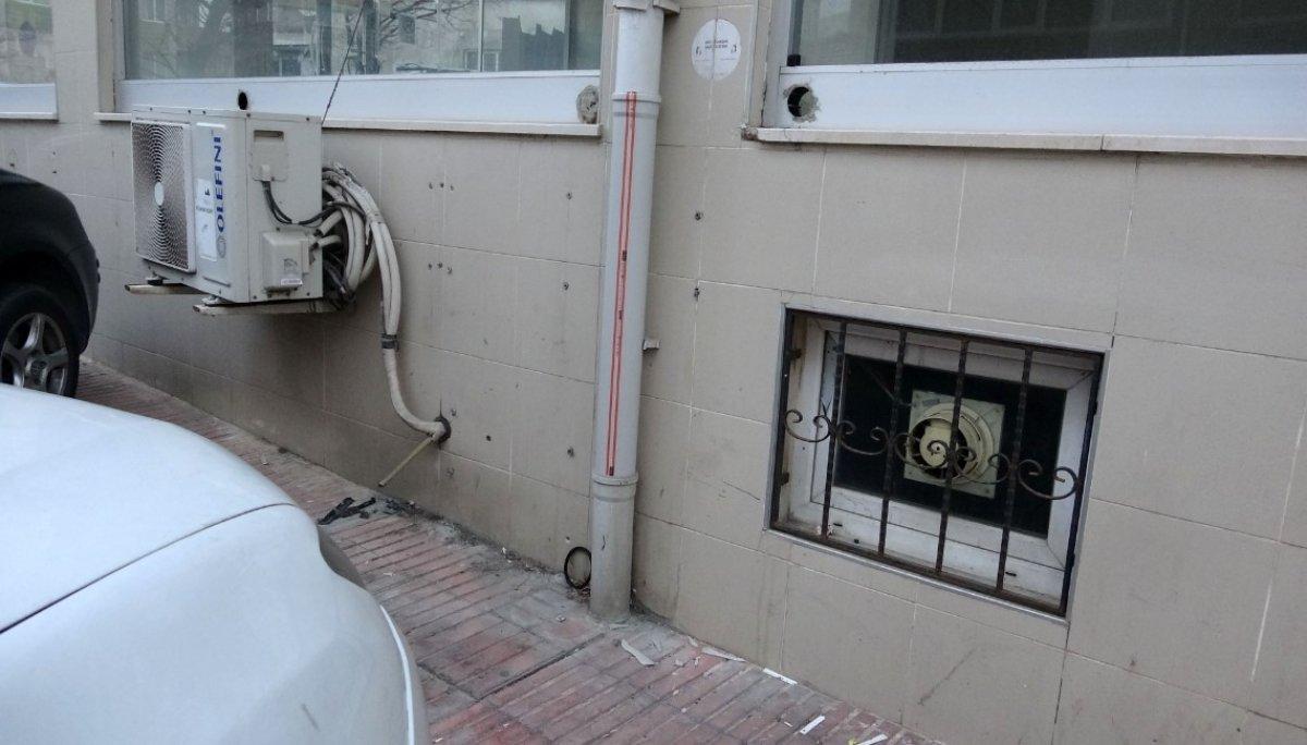 Fren yerine gaza basan sürücü kaza yaptı