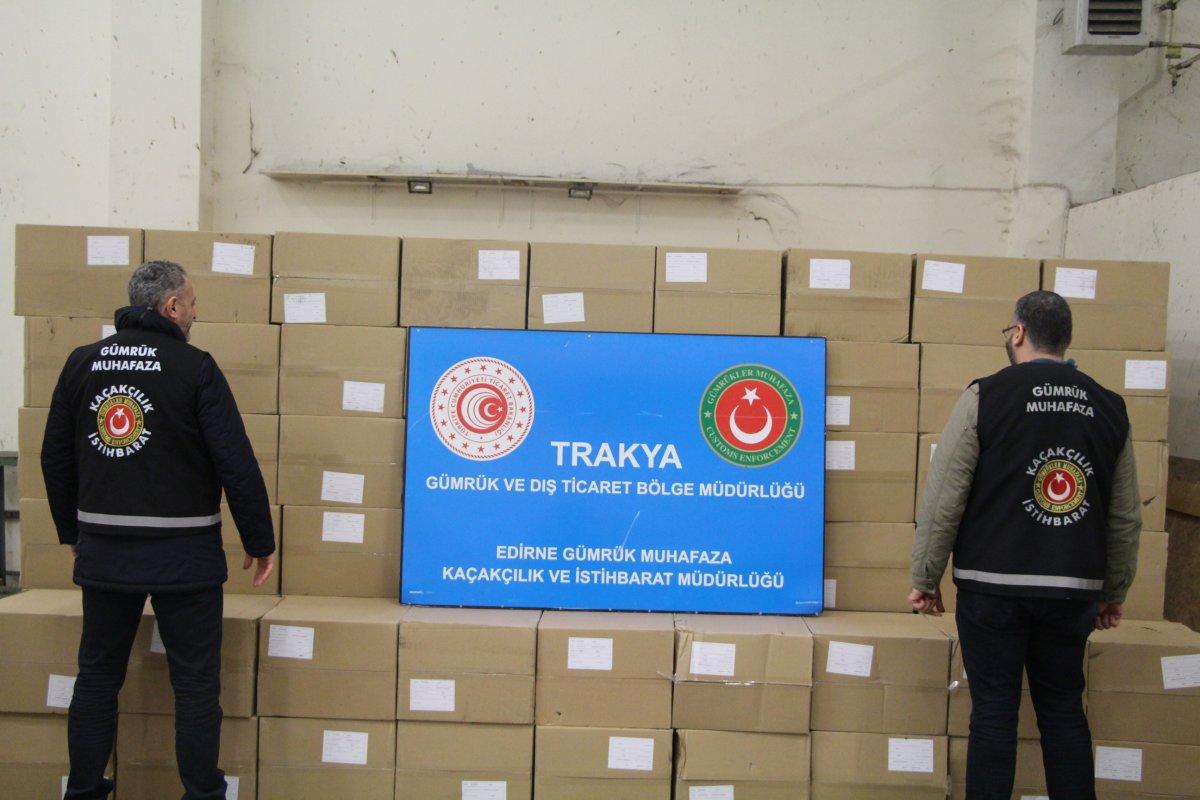 Kapıkule'de 4.5 milyon makaron ele geçirildi