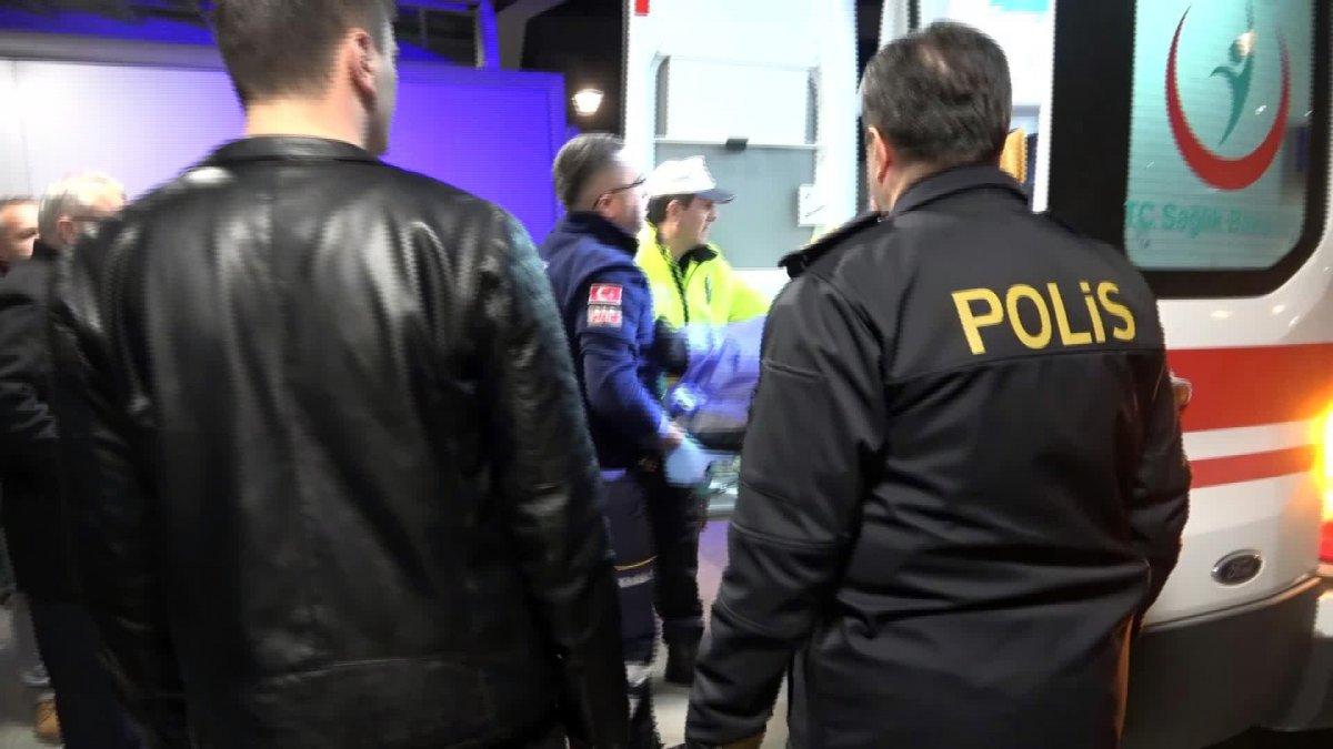 Denizli'de bir araç trafik polisine çarptı