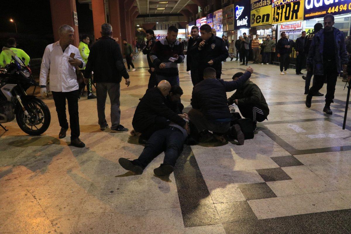 Adana otogarında silahlı sopalı kavga: 1'i ağır 3 yaralı