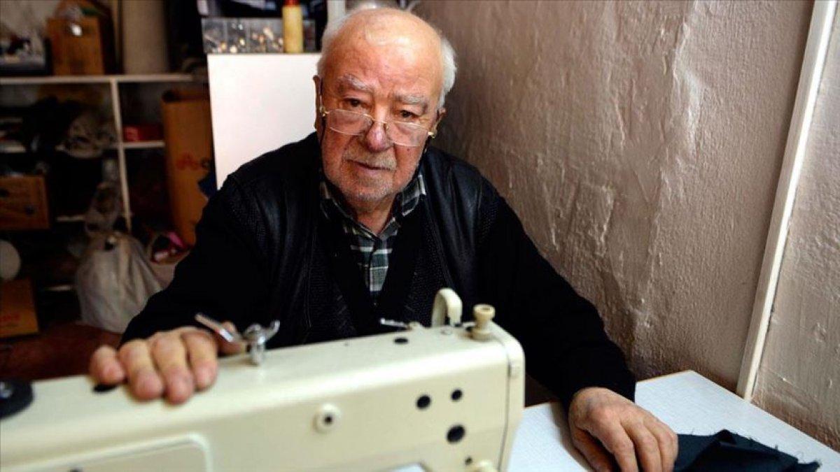 Çocuk yaşta başladı, 70 yıldır bırakmadı