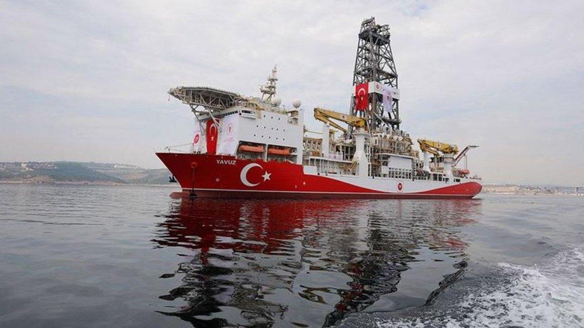 Bakan Dönmez: Doğu Akdeniz'de hakkımızı yedirmeyiz