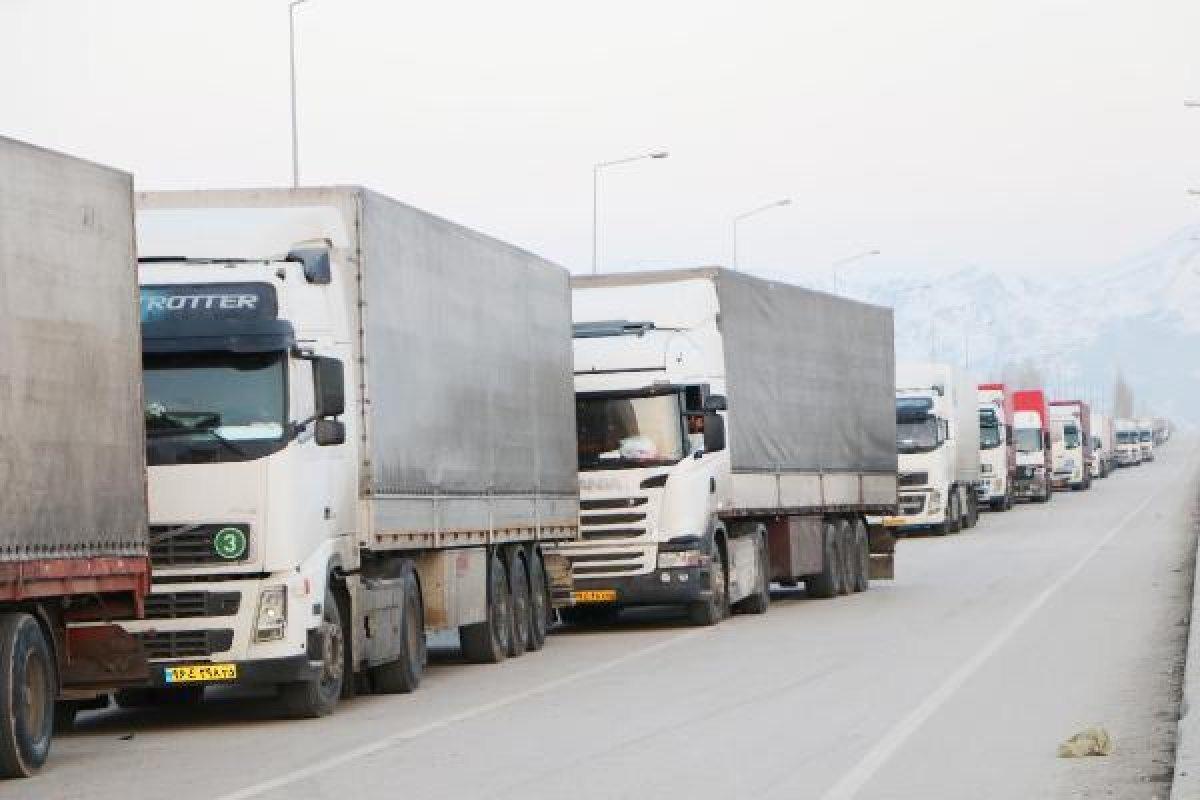 Sınır kapısında tır yoğunluğu