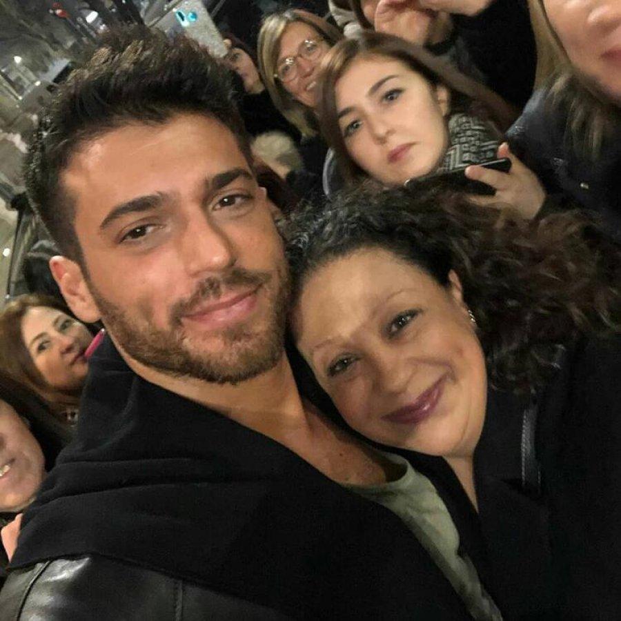 Can Yaman, yine İtalya'da