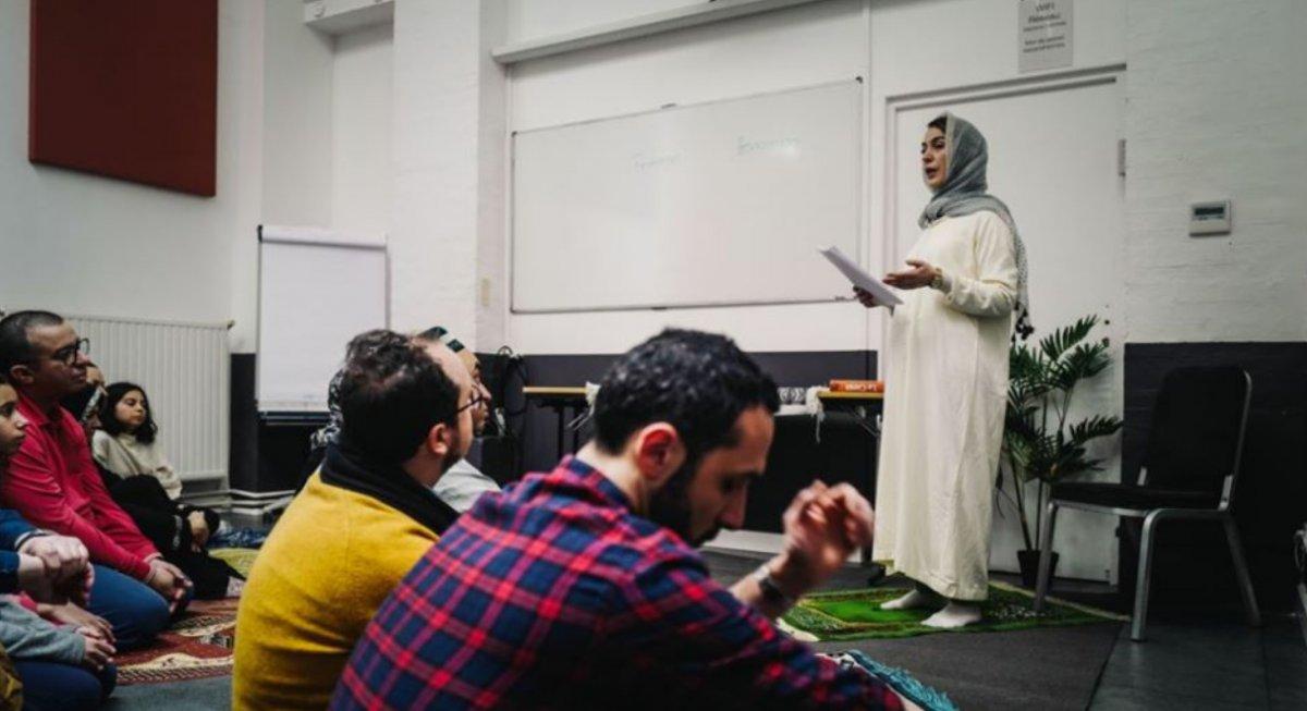 Fransa'da kadın imam, cuma namazı kıldırdı