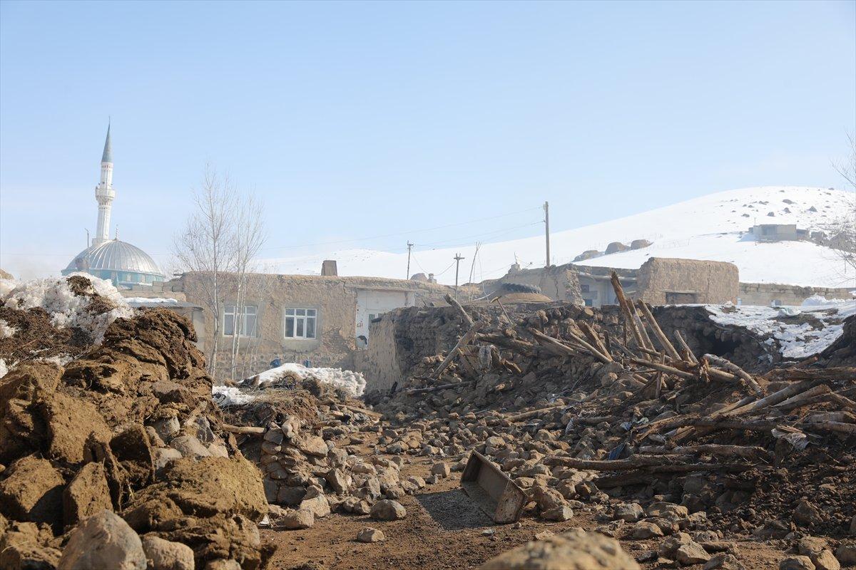 Van'da 187 artçı sarsıntı meydana geldi