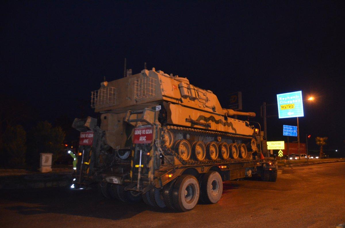 Suriye sınırına askeri araç sevkiyatı yapıldı