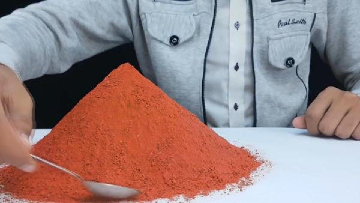 1 milyon kibrit kullanarak roket yaptı