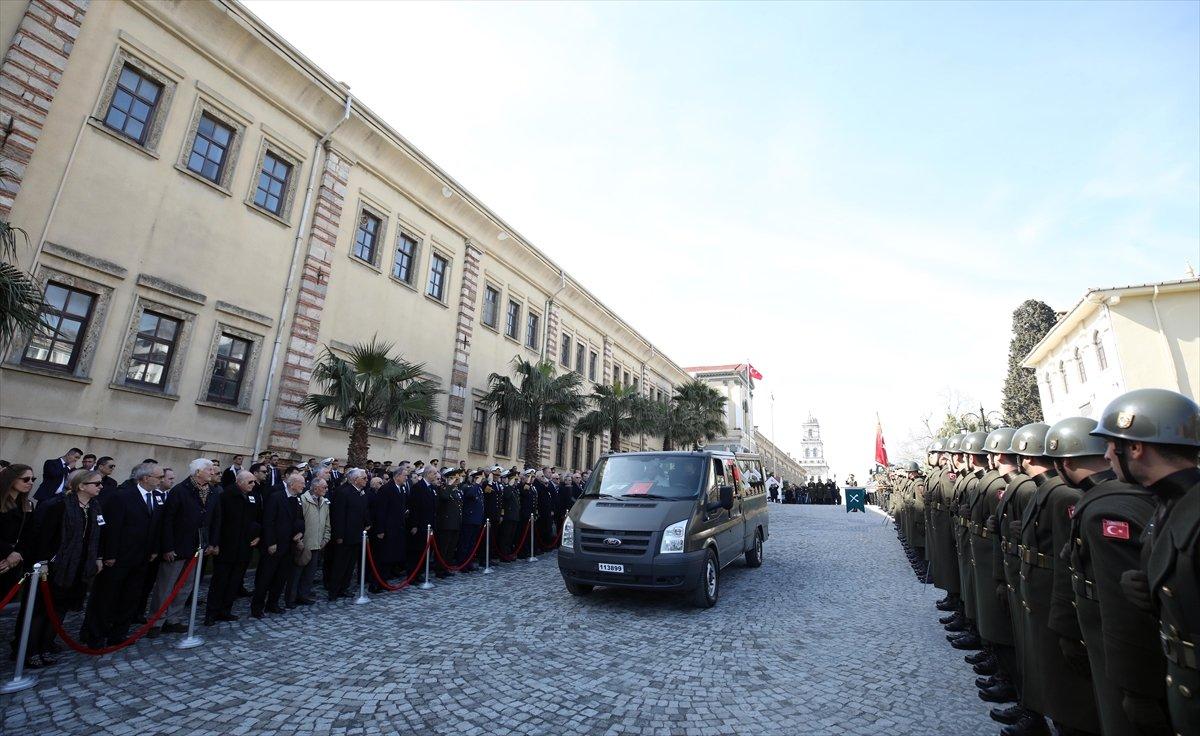 Hikmet Köksal askeri törenle son yolculuğuna uğurlandı