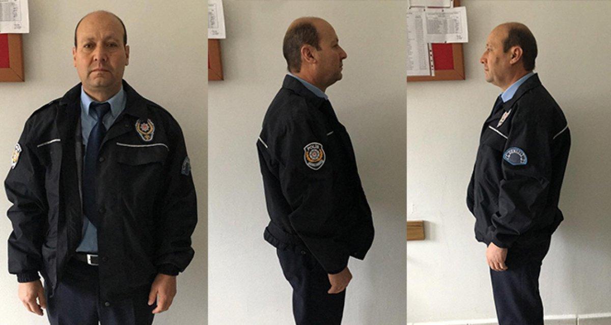 Polis kıyafetiyle otostop çeken emekli polise gözaltı