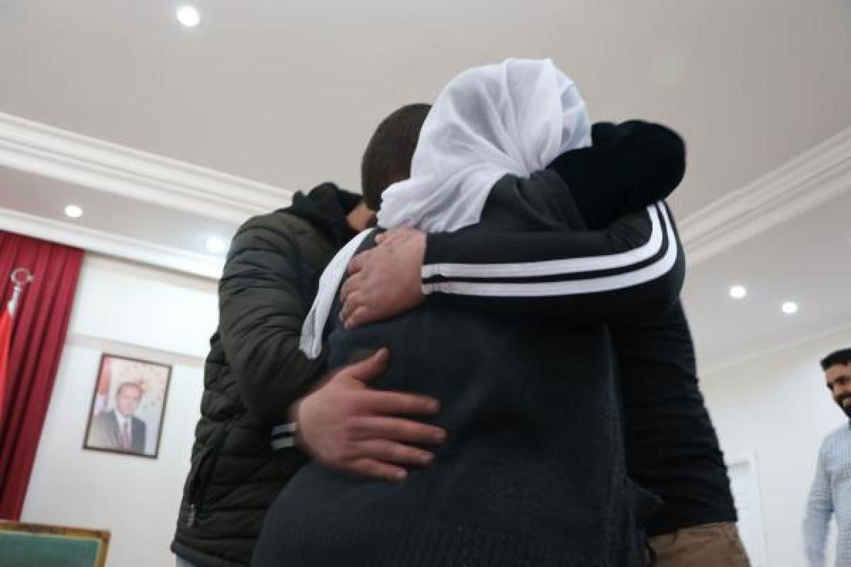 HDP önündeki iki aile daha evladına kavuştu