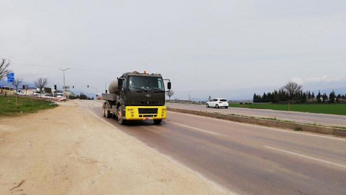 Suriye sınırına komando ve askeri araç sevkiyatı