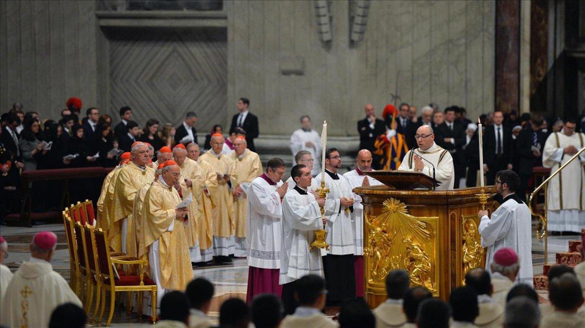 Vatikan, çocuk istismarına karşı görev gücü kuruyor