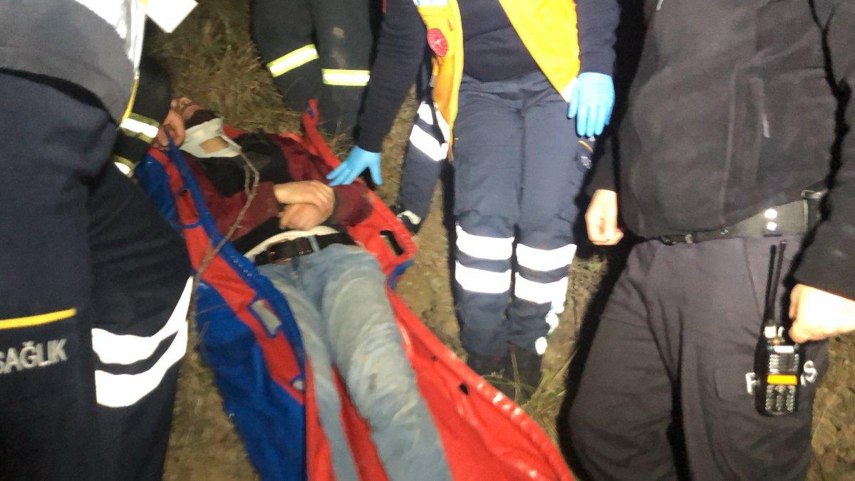 Kocaeli'de bir araç 50 metre yükseklikten şarampole düştü