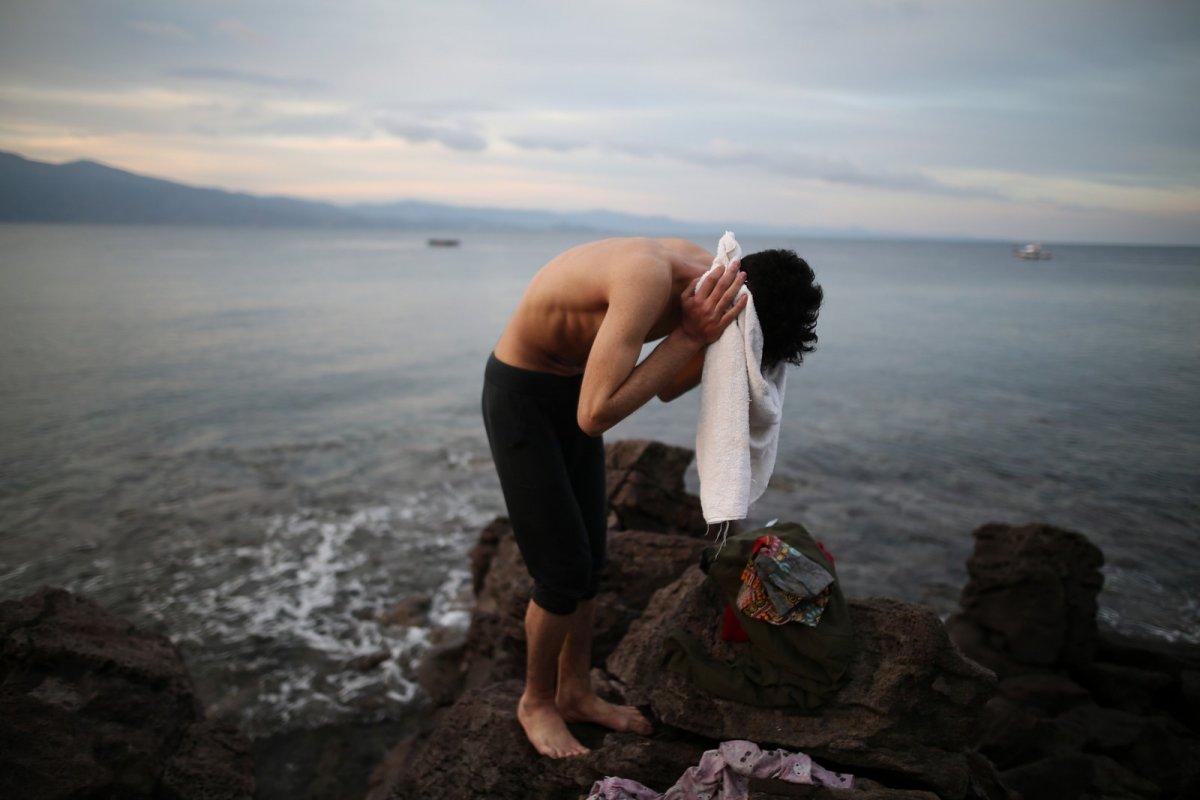 Ayvacık'ta mülteciler boğulmaktan kurtarıldı