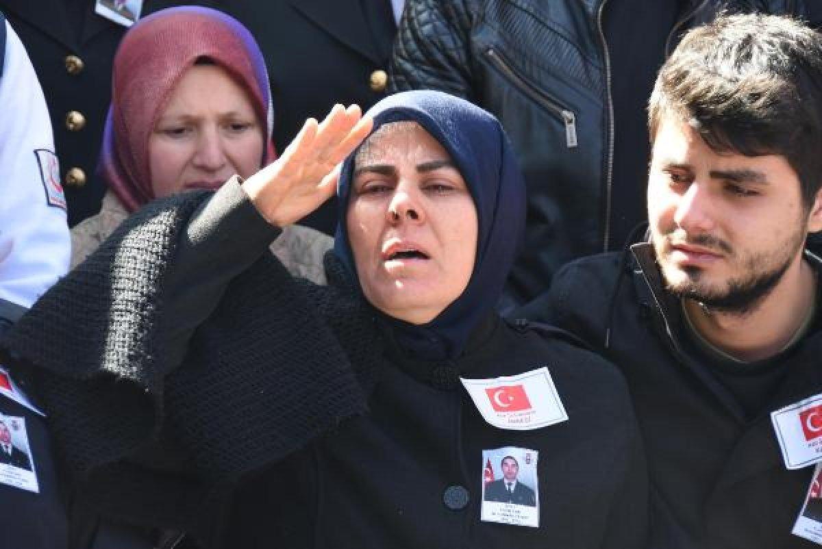 Şehit uzman çavuşu, Kütahya'da 20 bin kişi uğurladı