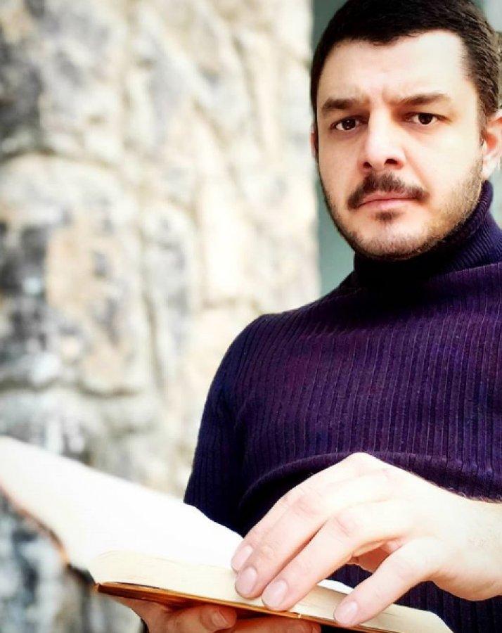 Yiğit Caner Ertoşi ile kitapları ve yazarlık üzerine konuştuk