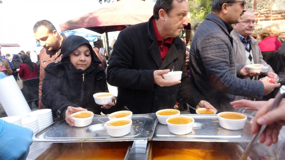 Bursa'da yılda bir defa pişen çorba
