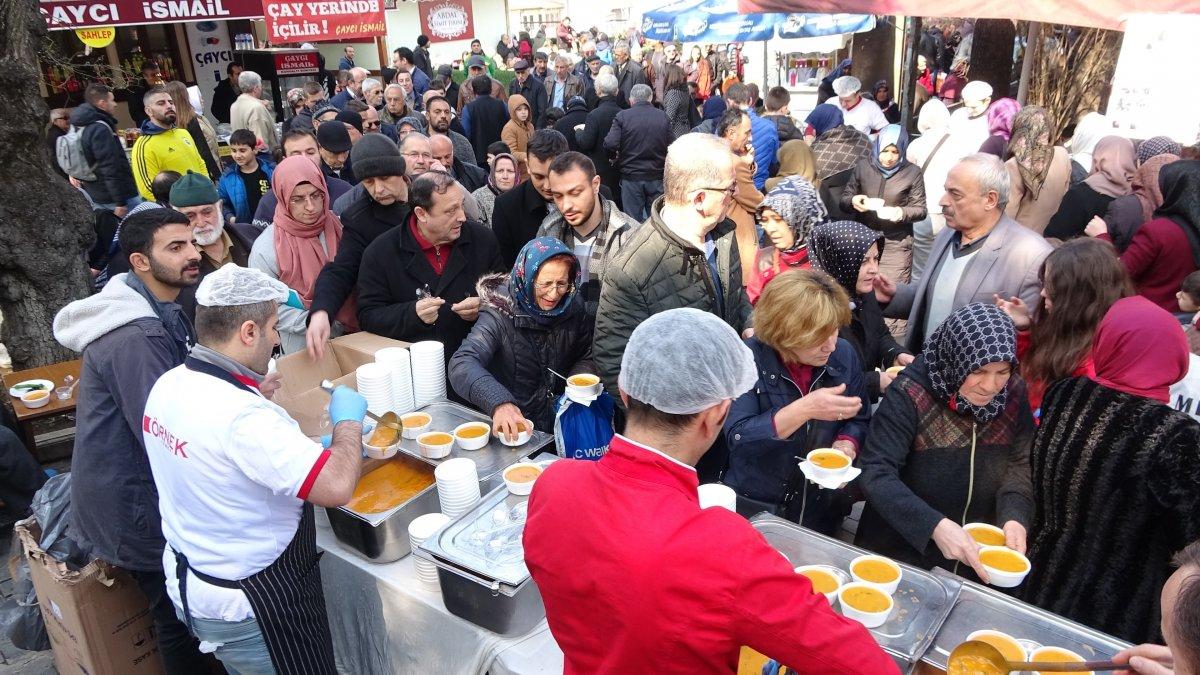 Bursa'da yılda bir defa pişen çorba