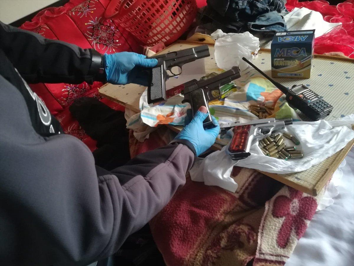 Balıkesir'de suç örgütüne operasyon: 10 gözaltı