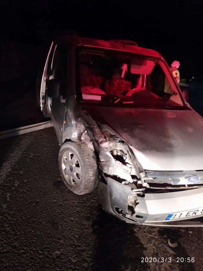 Bilecik'te trafik kazası: 3 yaralı