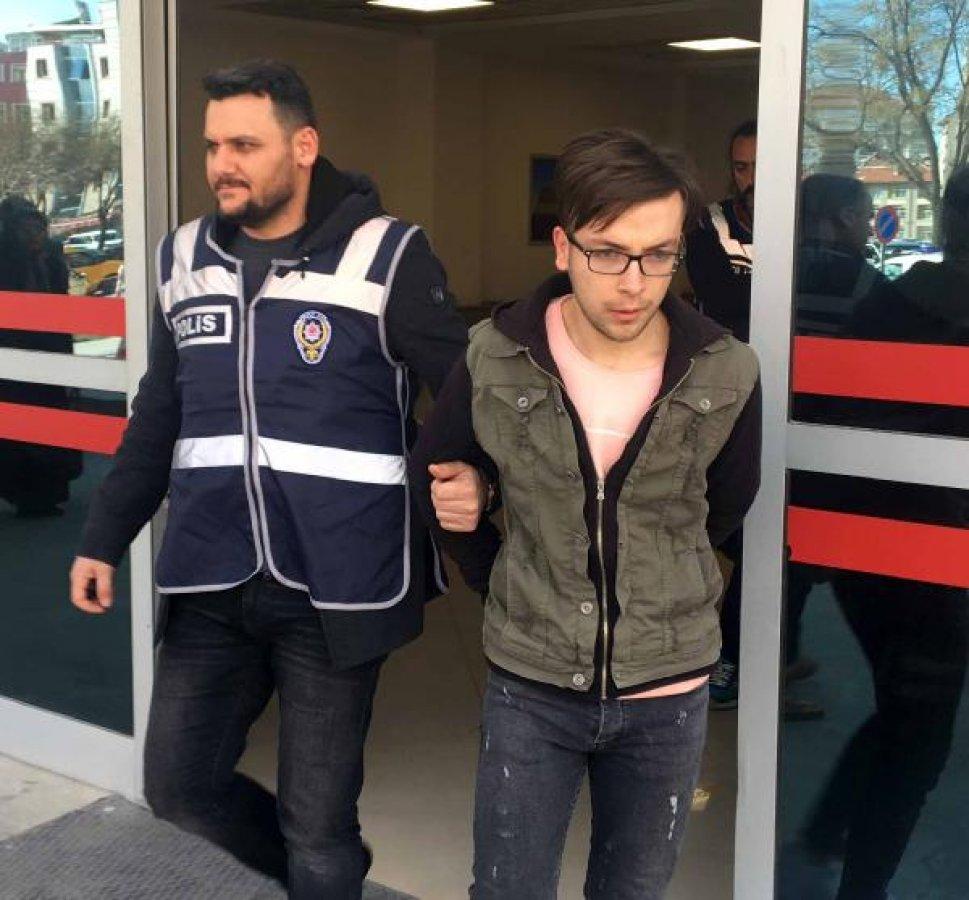 Konya'da 8 kişilik çete 5 kişiyi döverek gasbetti