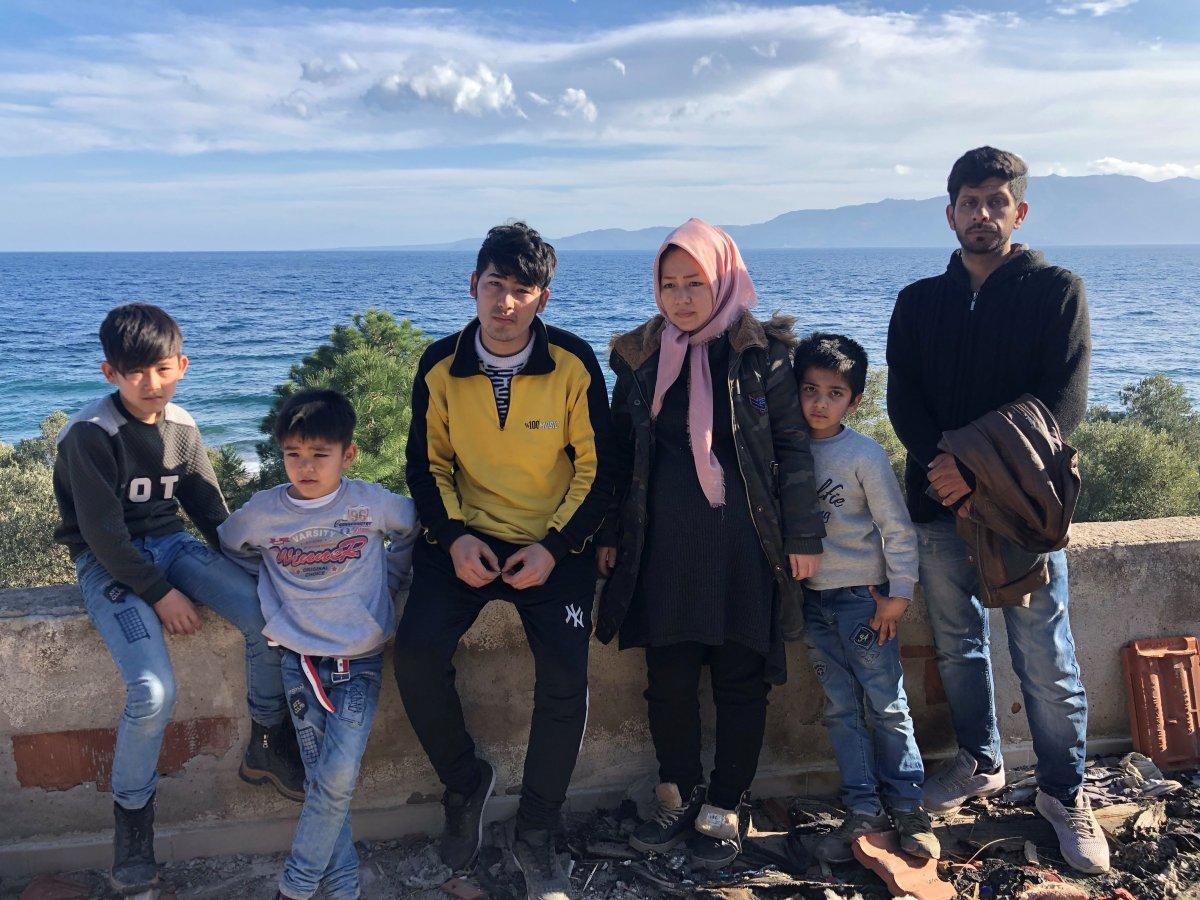 Yunanlar hamile kadını dövüp parasını aldı