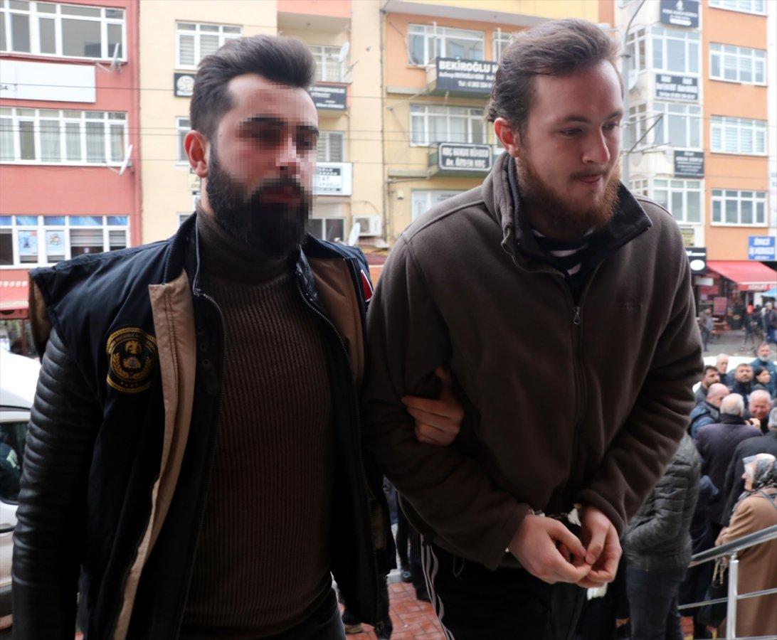 Kocaeli'de 8 El Kaide şüphelisi yakalandı