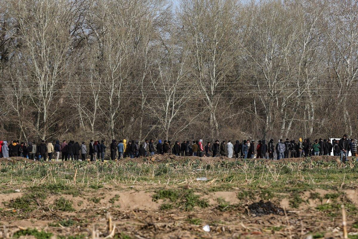 Irkçı Yunan vekil, Türkiye sınırında