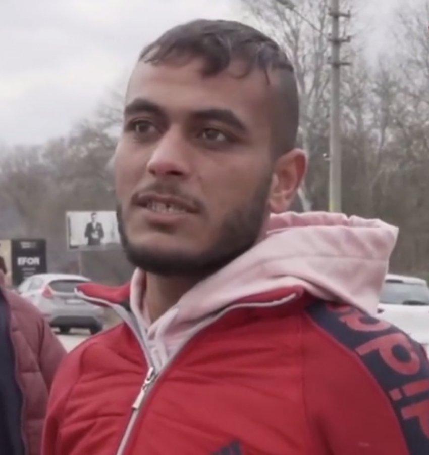 Türkiye bizi düşünmedi diyen Suriyeli sınırda bekliyor