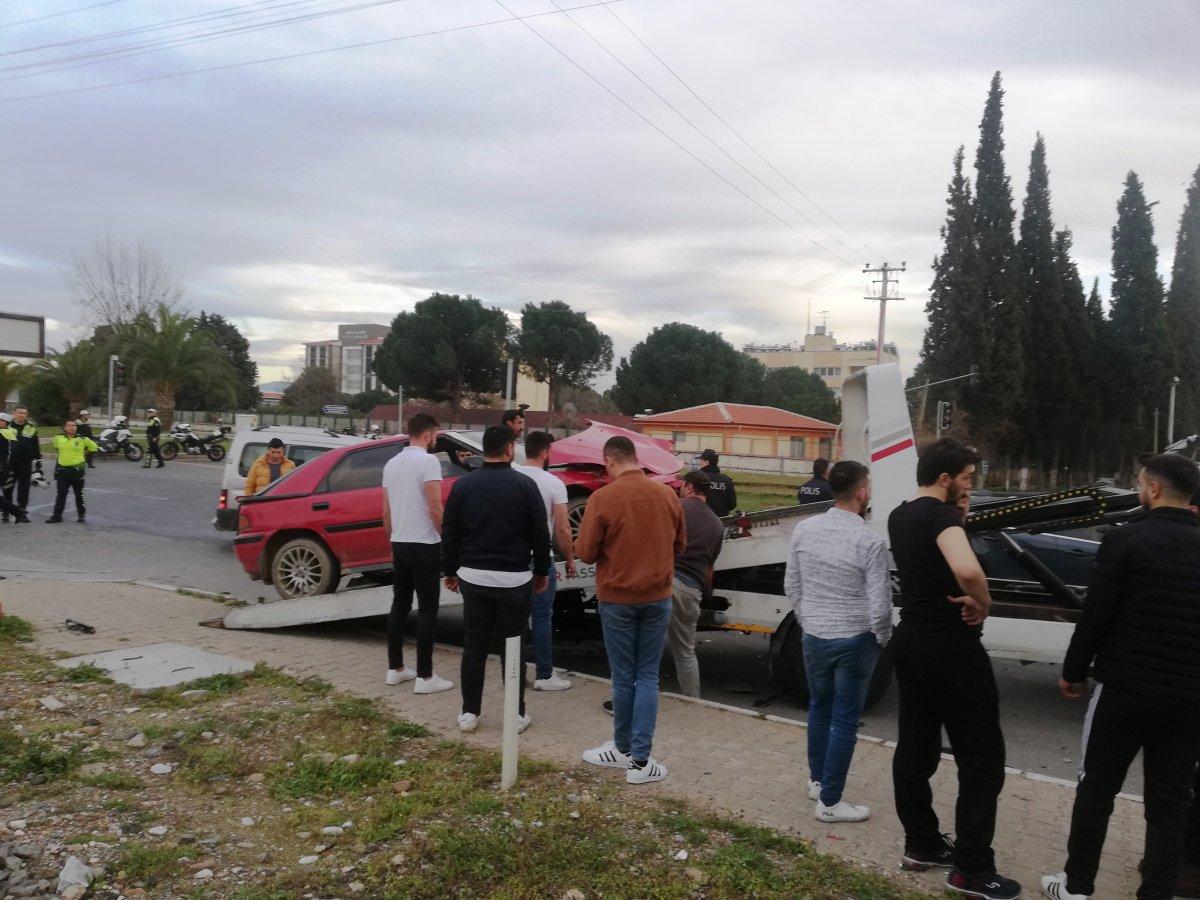 Aydın’da zincirleme trafik kazası: 4 yaralı