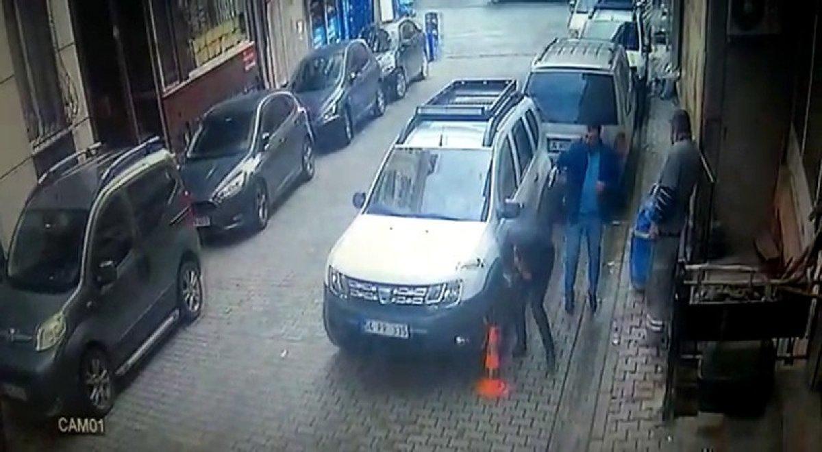 Esnafı, karısını ve kızını vuran adam yakalandı