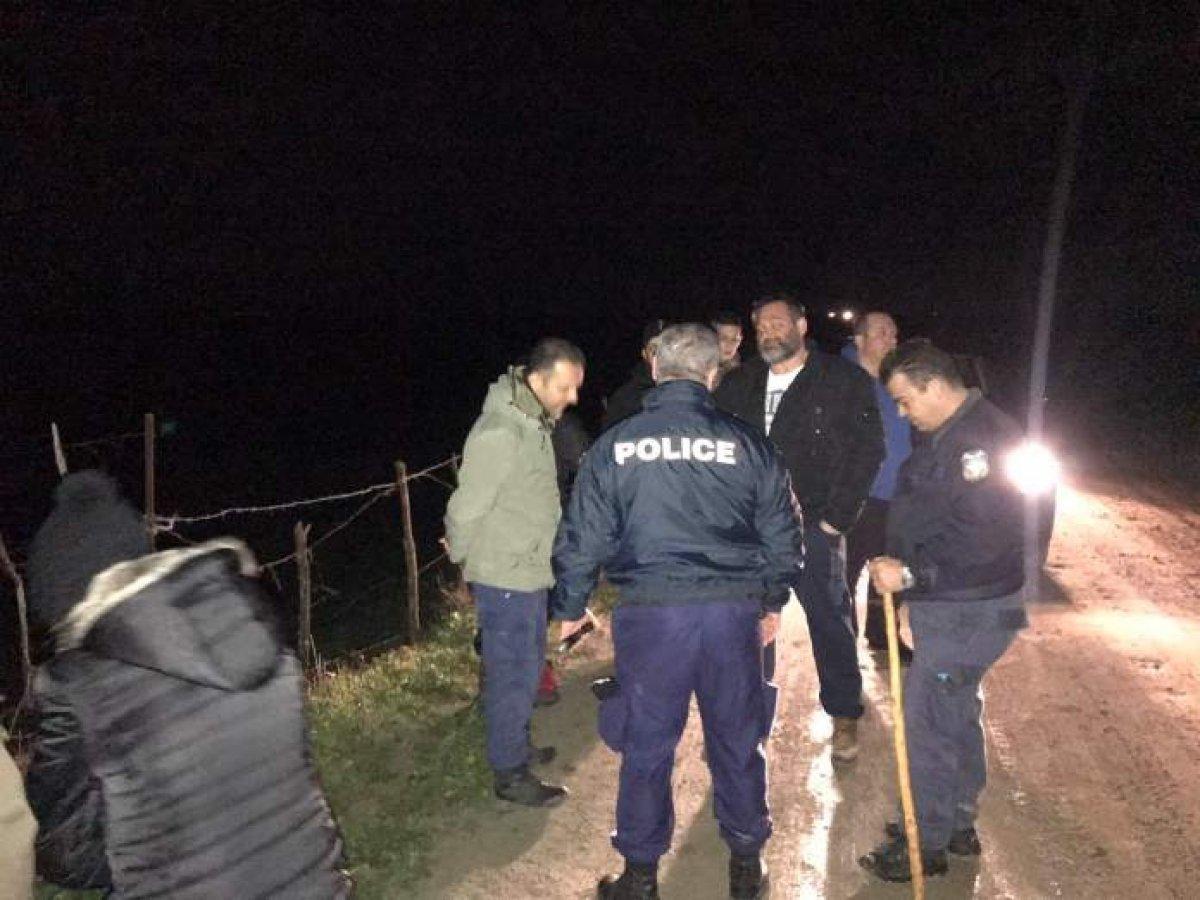 Irkçı Yunan vekil, Türkiye sınırında