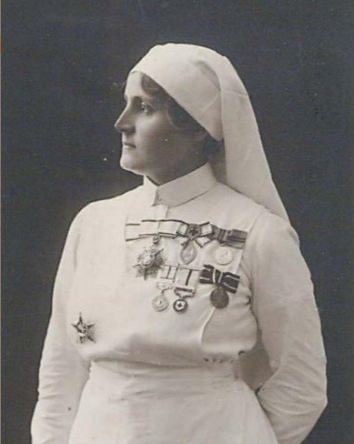 Tarihe ayar veren kadınlar için #tarih dergi