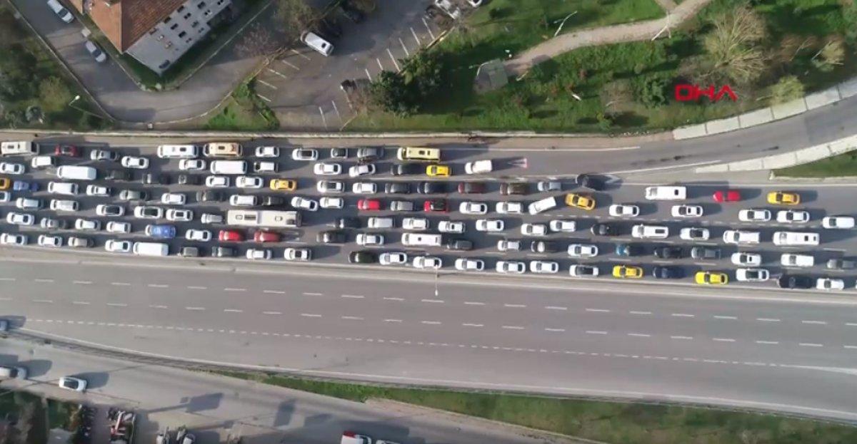 Küçükçekmece’de trafik çilesi