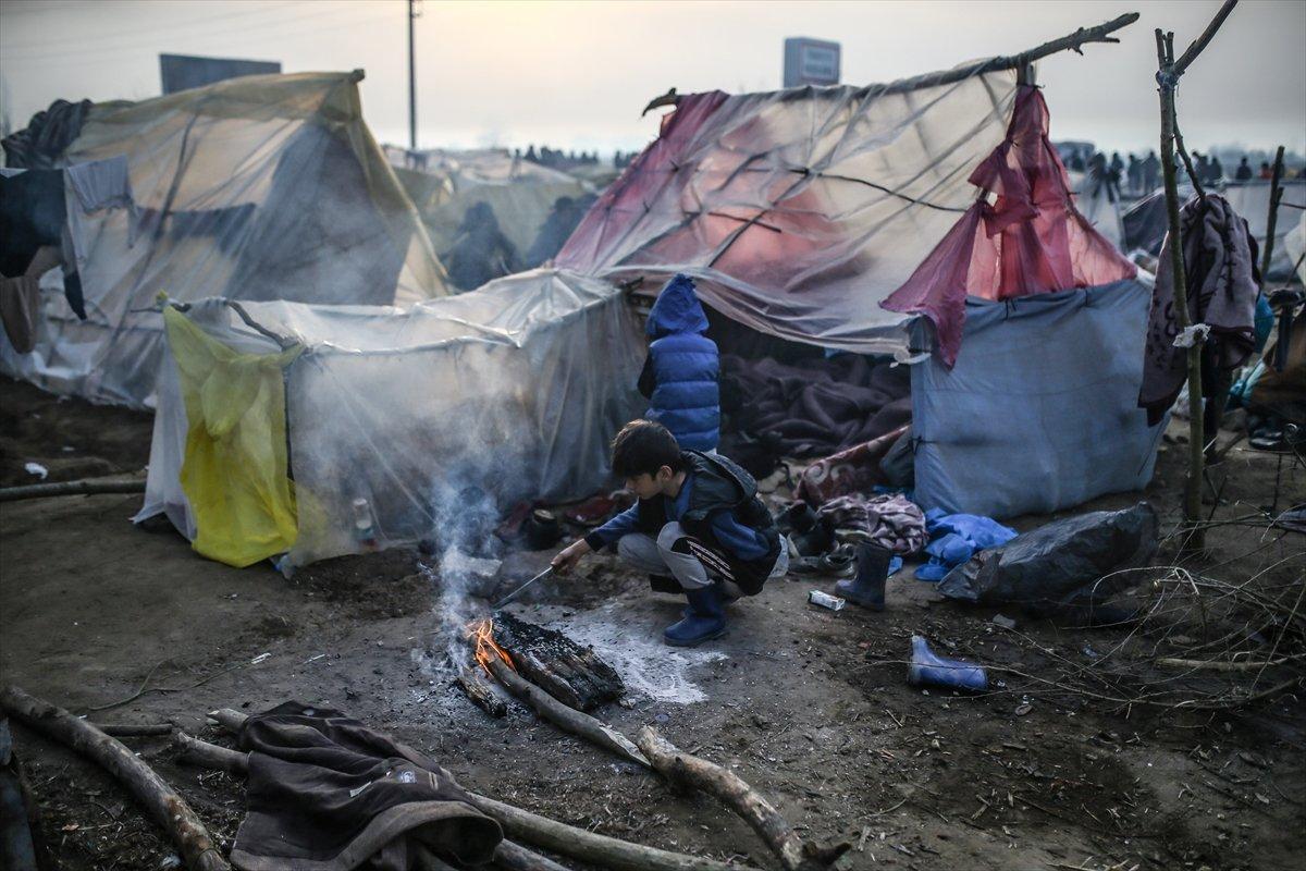Sığınmacıların Avrupa yolunda umutlu bekleyişi