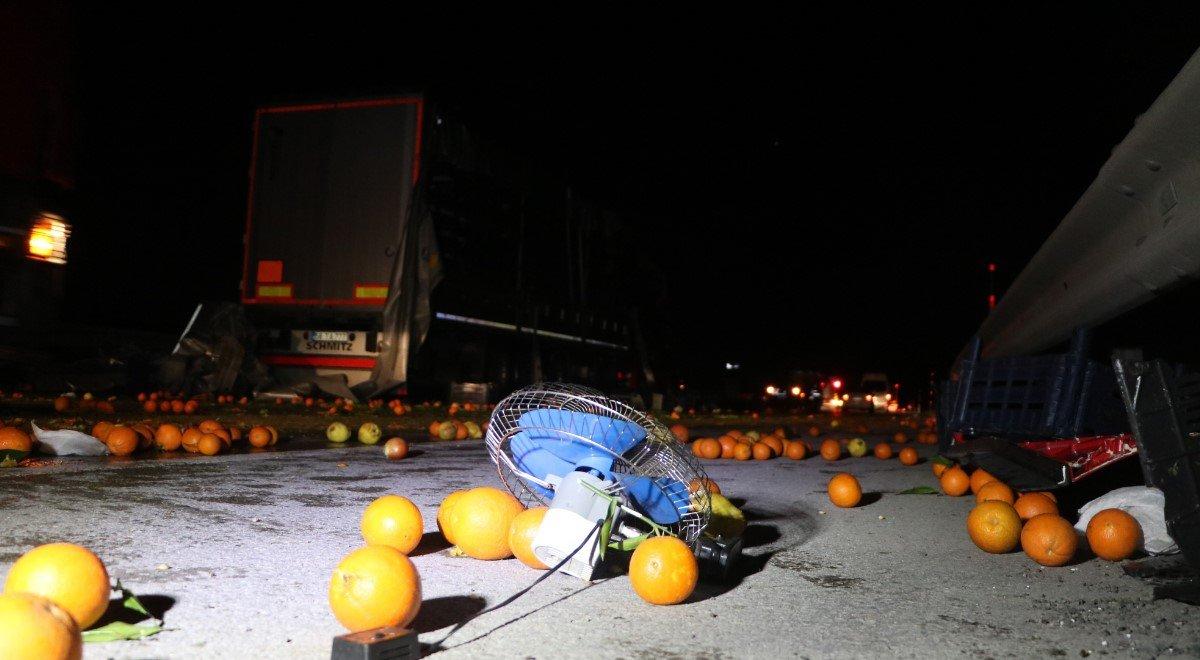 Hurdaya dönen tırdan sürücü sağ çıktı