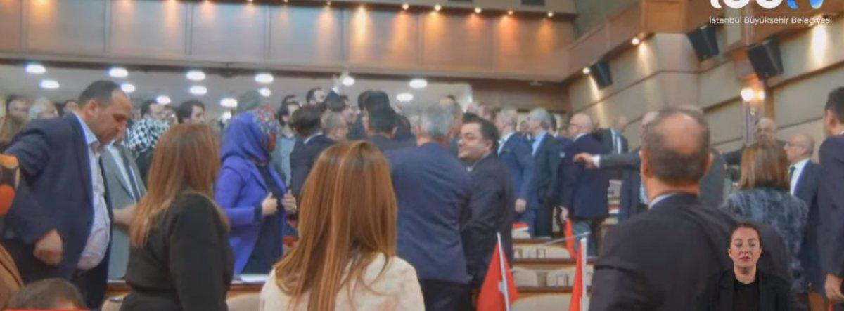 İBB Meclisi'nde Engin Özkoç tartışması