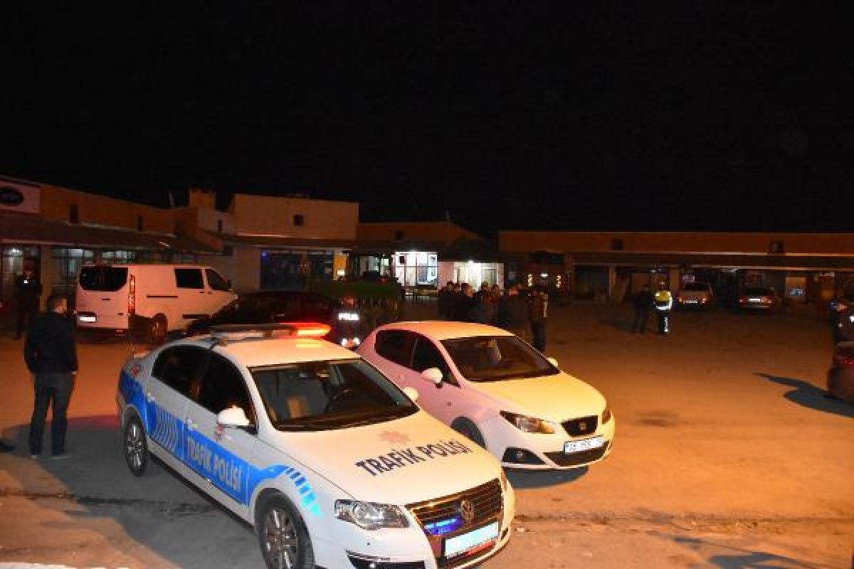 Akrabaların arazi kavgası: 3 ölü, 4 yaralı