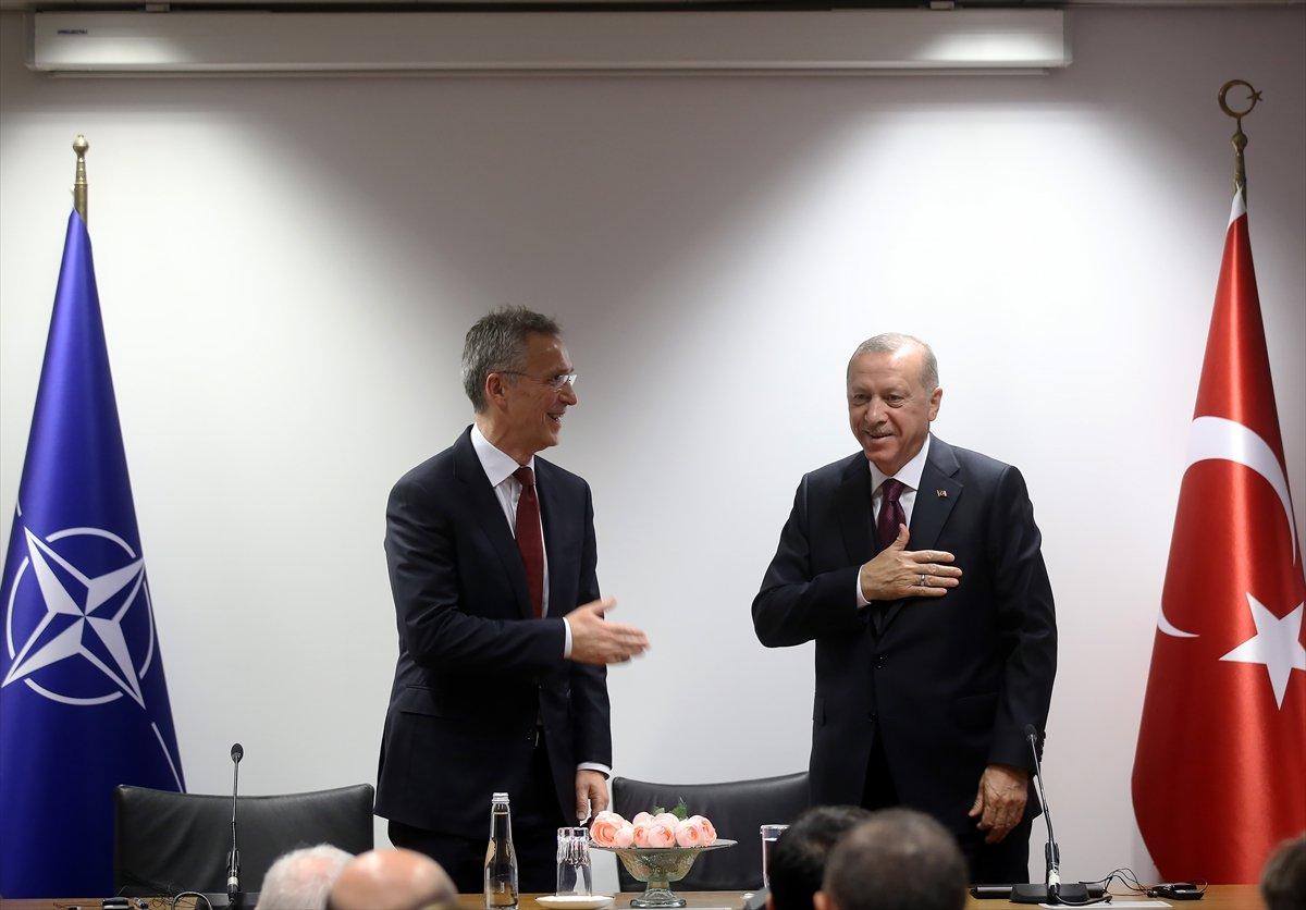 Brüksel'de Cumhurbaşkanı Erdoğan'dan korona önlemi