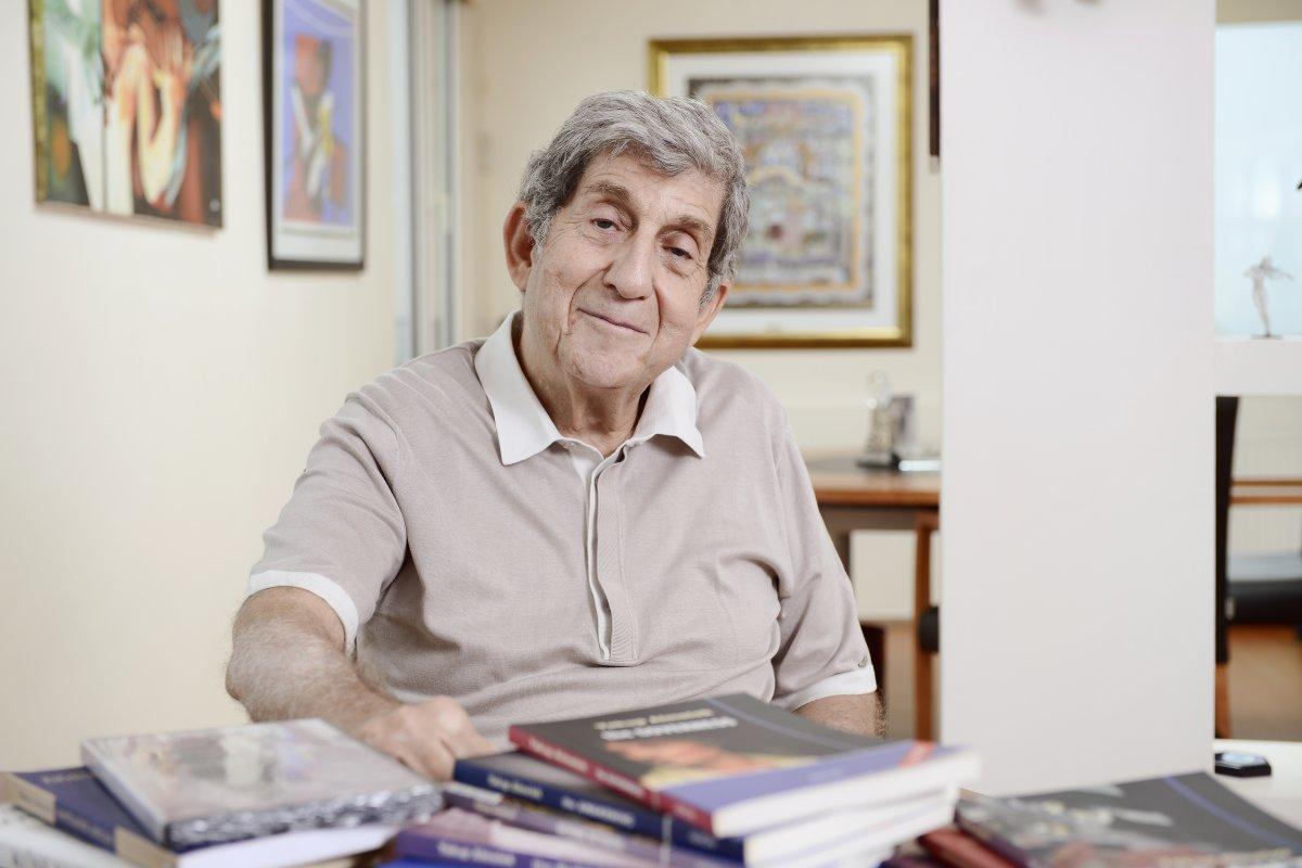 Yakup Almelek ile yazarlığı ve kitapları üzerine konuştuk